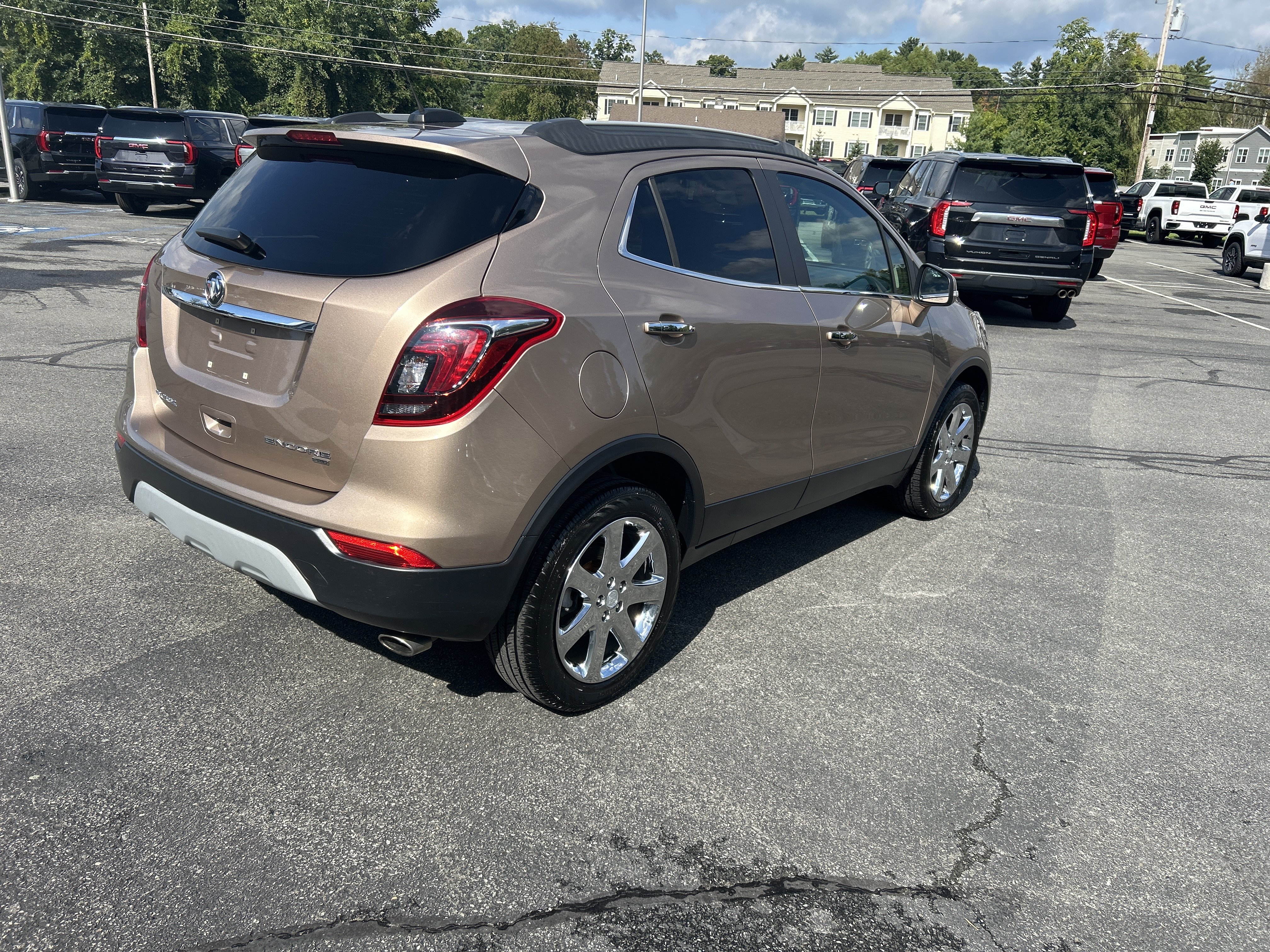 Used 2018 Buick Encore Essence w/ Experience Buick Package AWD/4WD image 11