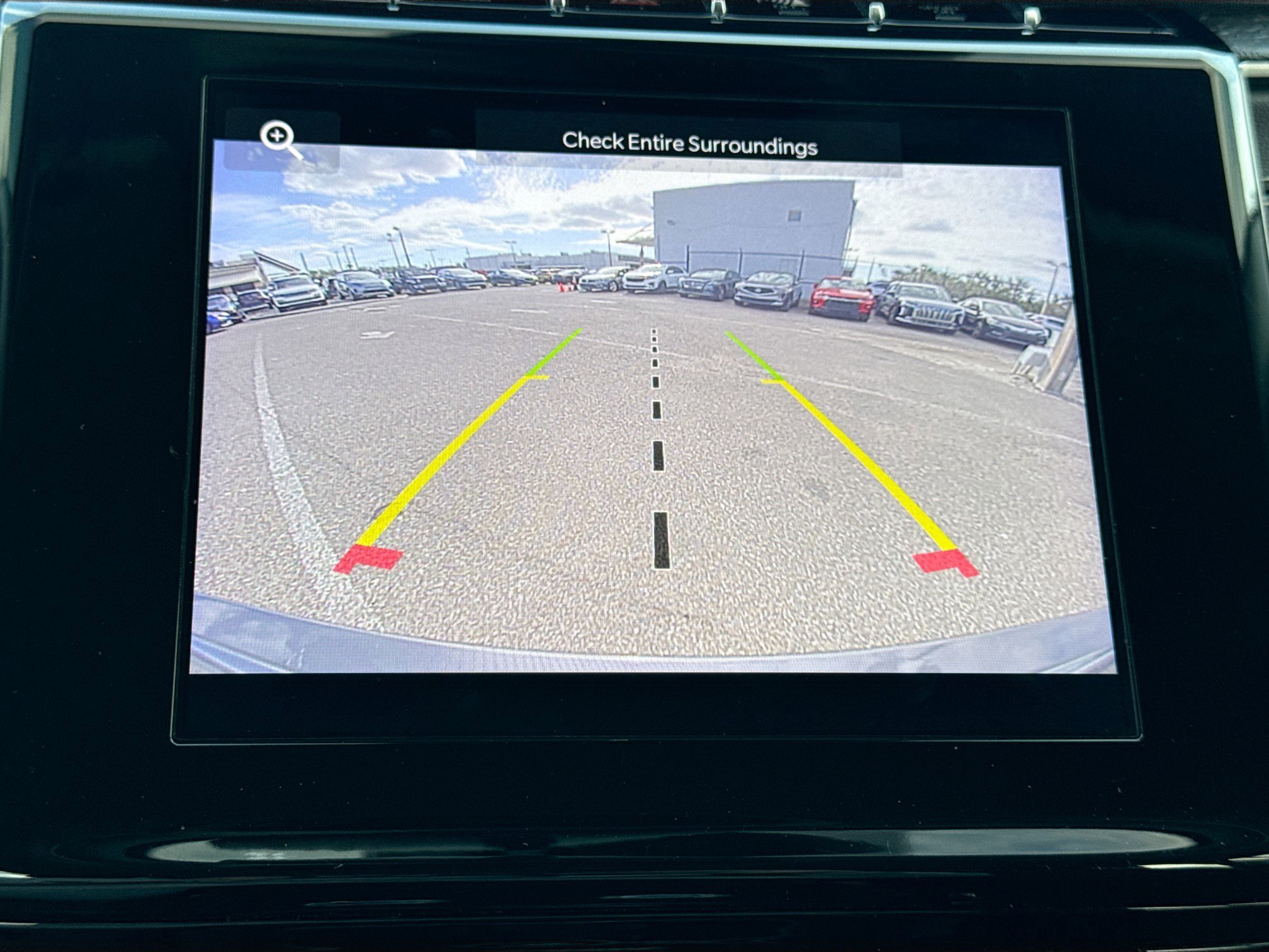 Used 2024 Jeep Grand Cherokee Laredo image 33