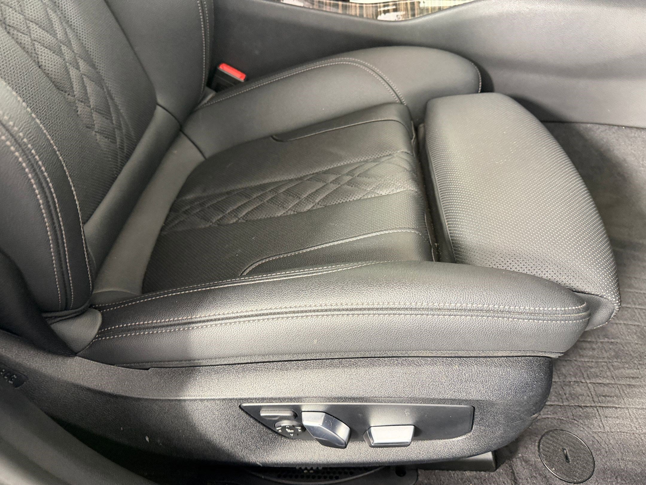 Used 2021 BMW 530i xDrive w/ Convenience Package image 34