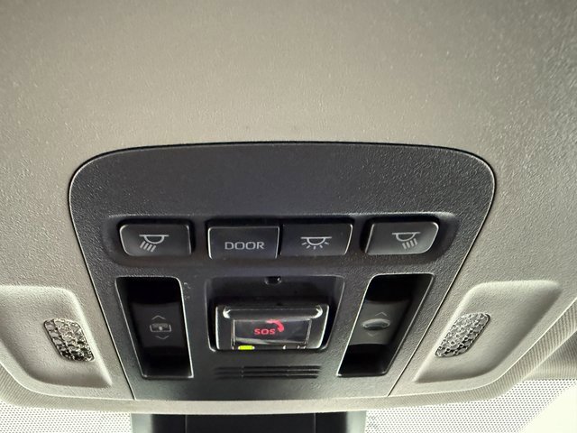 Used 2023 Toyota Camry XSE image 23