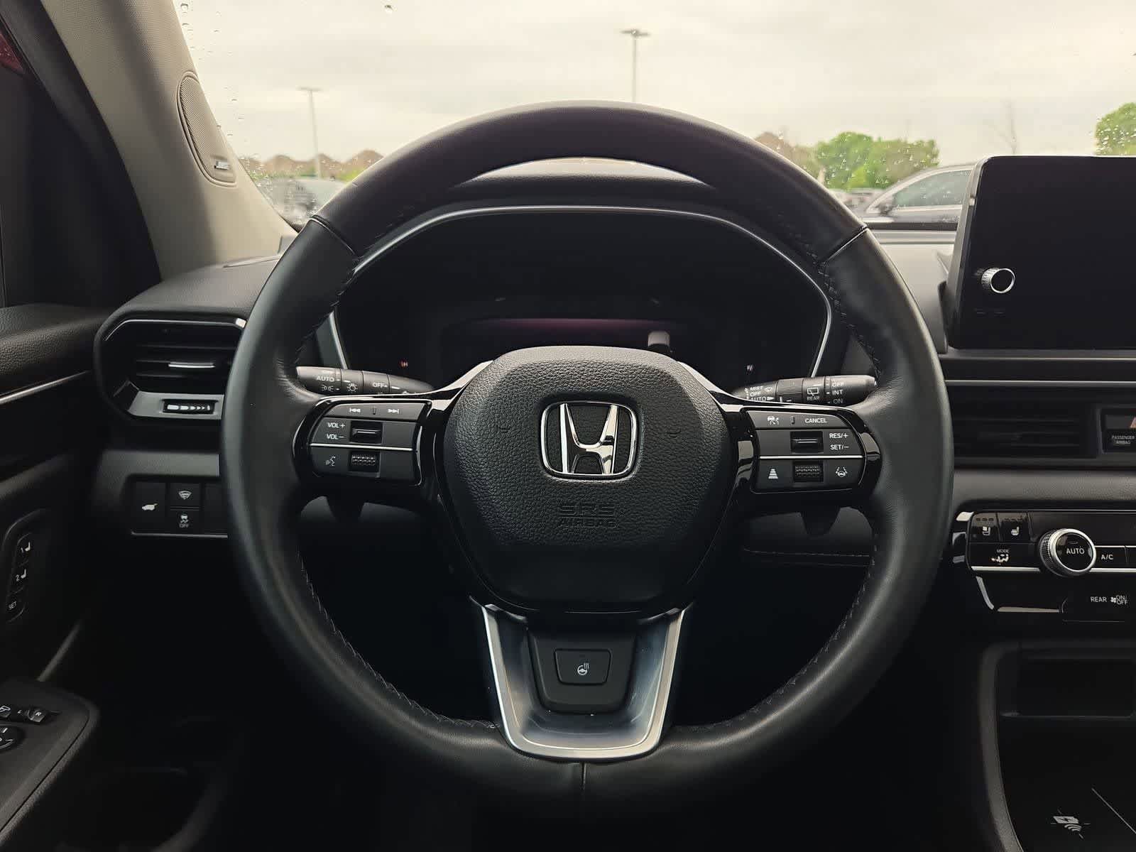 Used 2024 Honda Pilot Elite image 22