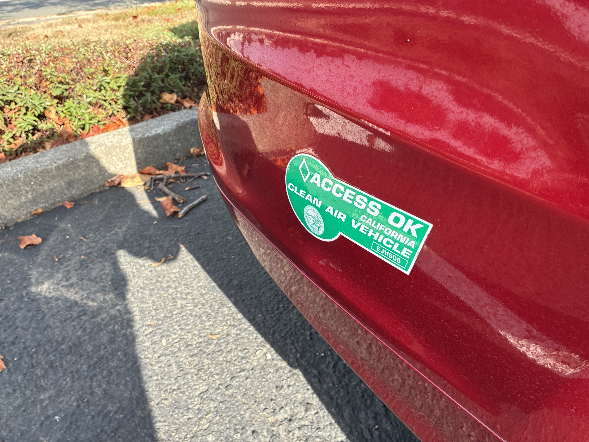 Used 2017 Ford Fusion Energi Titanium FWD image 9