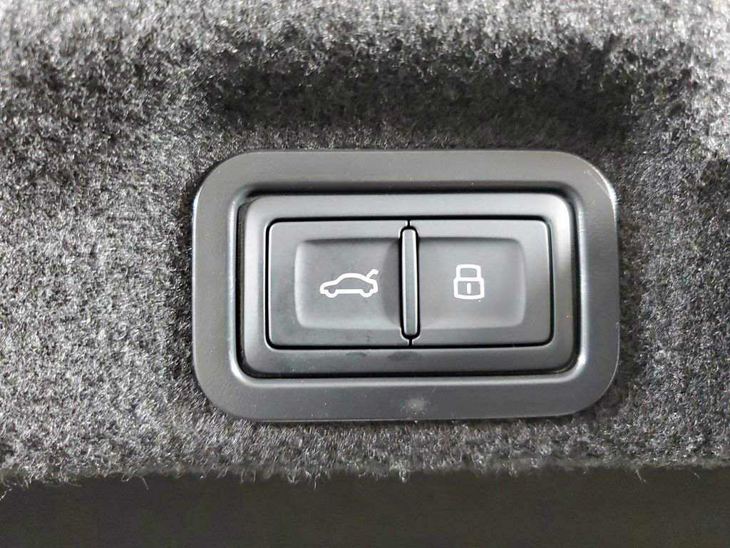 New 2026 Audi A6 Prestige AWD/4WD image 9