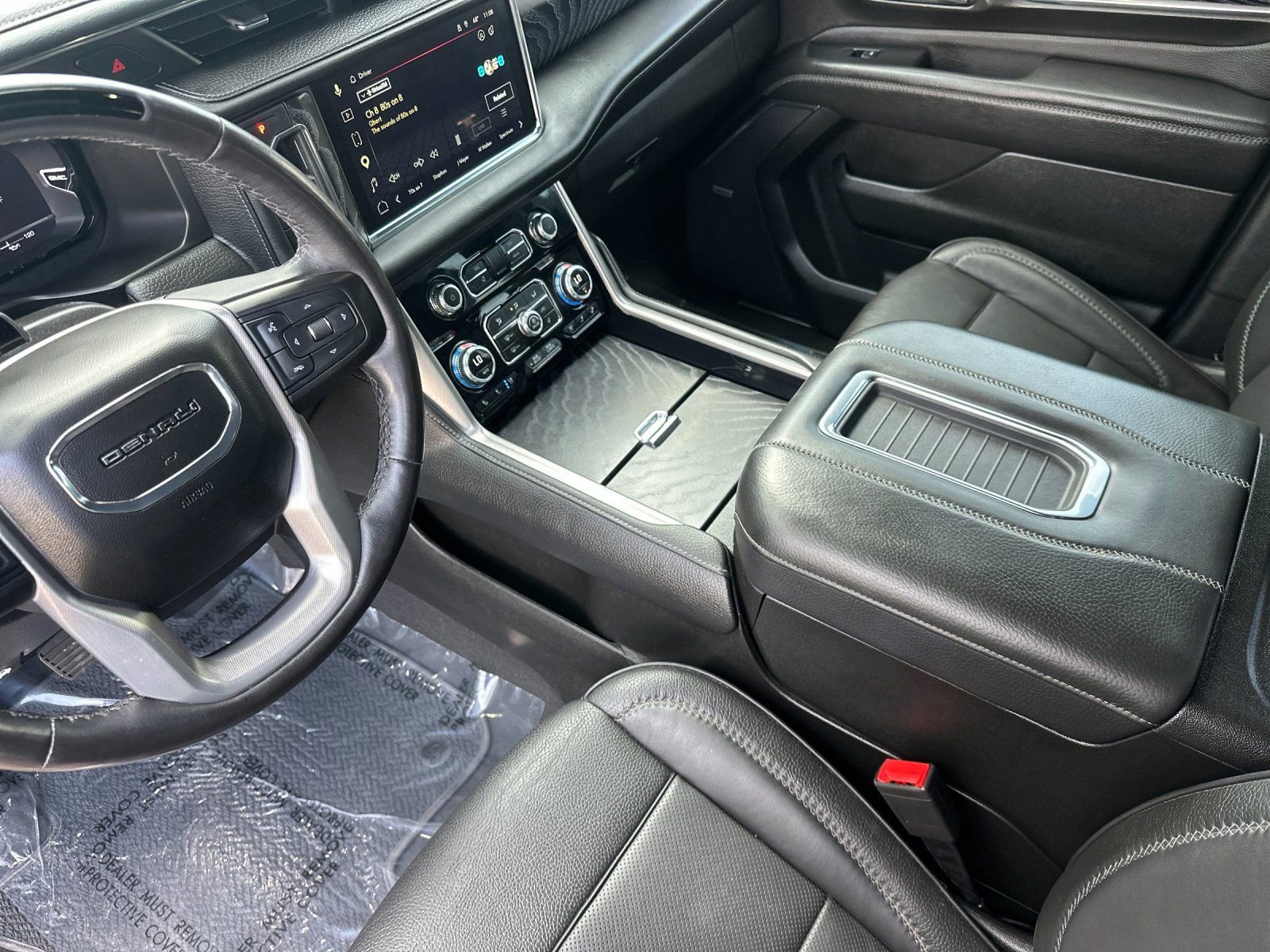 Used 2023 GMC Yukon Denali w/ Denali Reserve Package AWD/4WD image 10