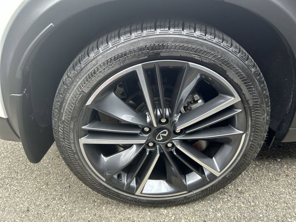 Certified 2025 INFINITI QX55 Luxe w/ Cargo Package image 12