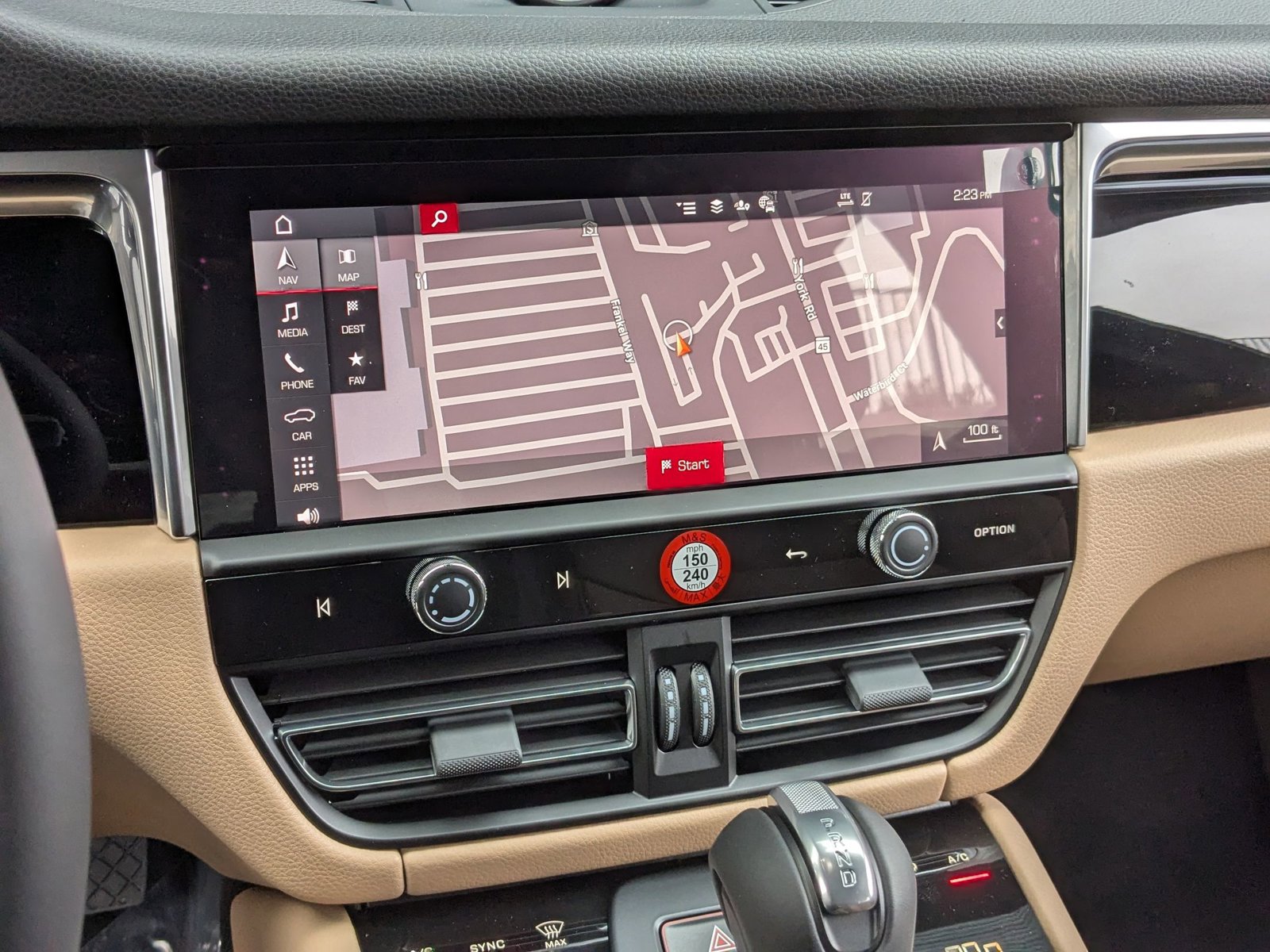 New 2026 Porsche Macan image 19