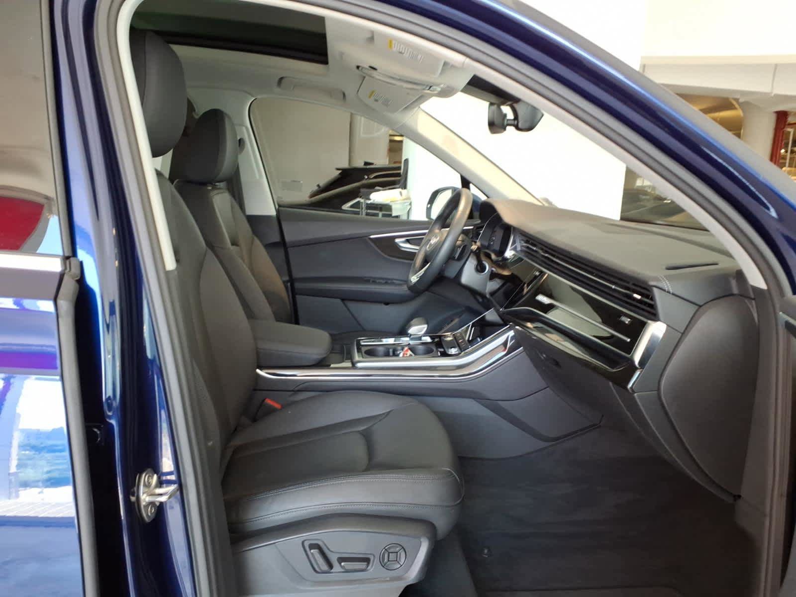 Used 2023 Audi Q7 3.0T Premium Plus w/ Premium Plus Package AWD/4WD image 21