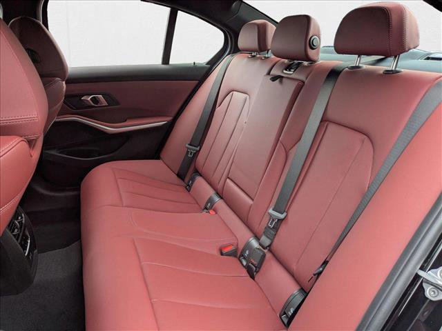 Used 2025 BMW 330i xDrive Sedan w/ Premium Package image 16