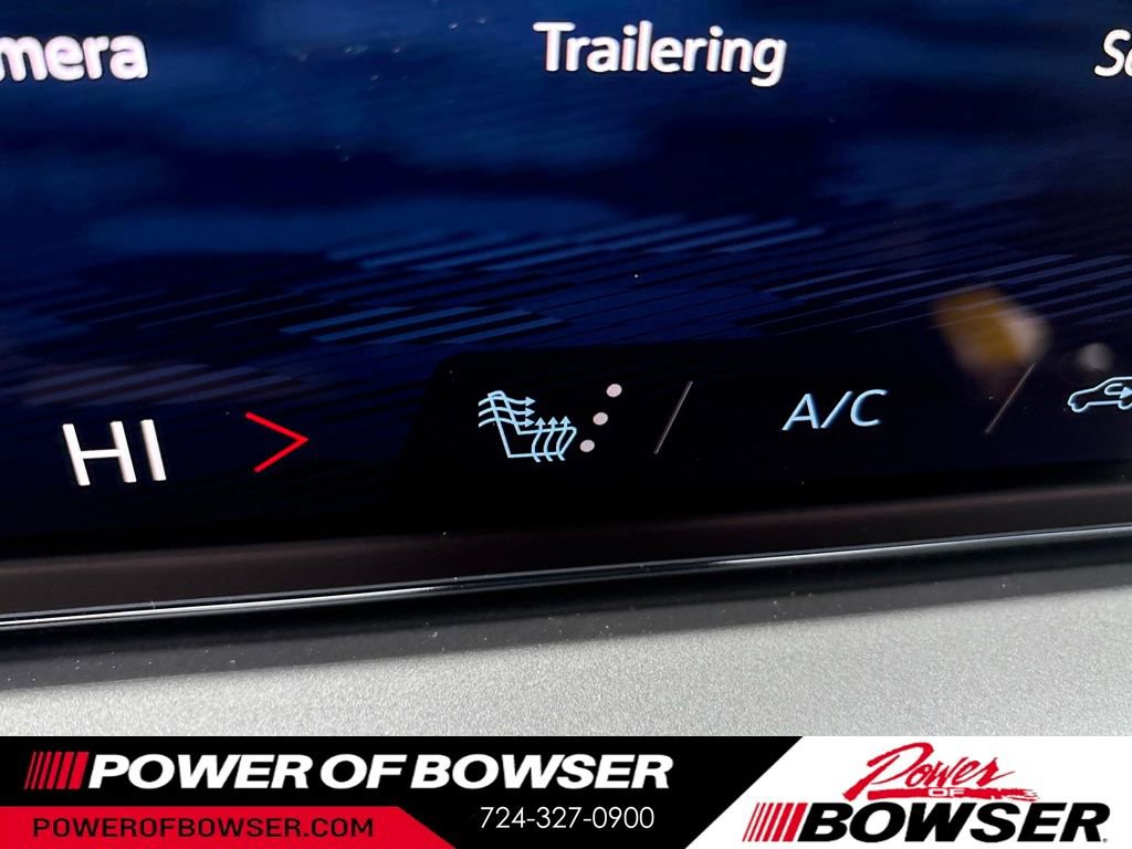 New 2026 Chevrolet Traverse LT w/ Driver Confidence Package AWD/4WD image 9