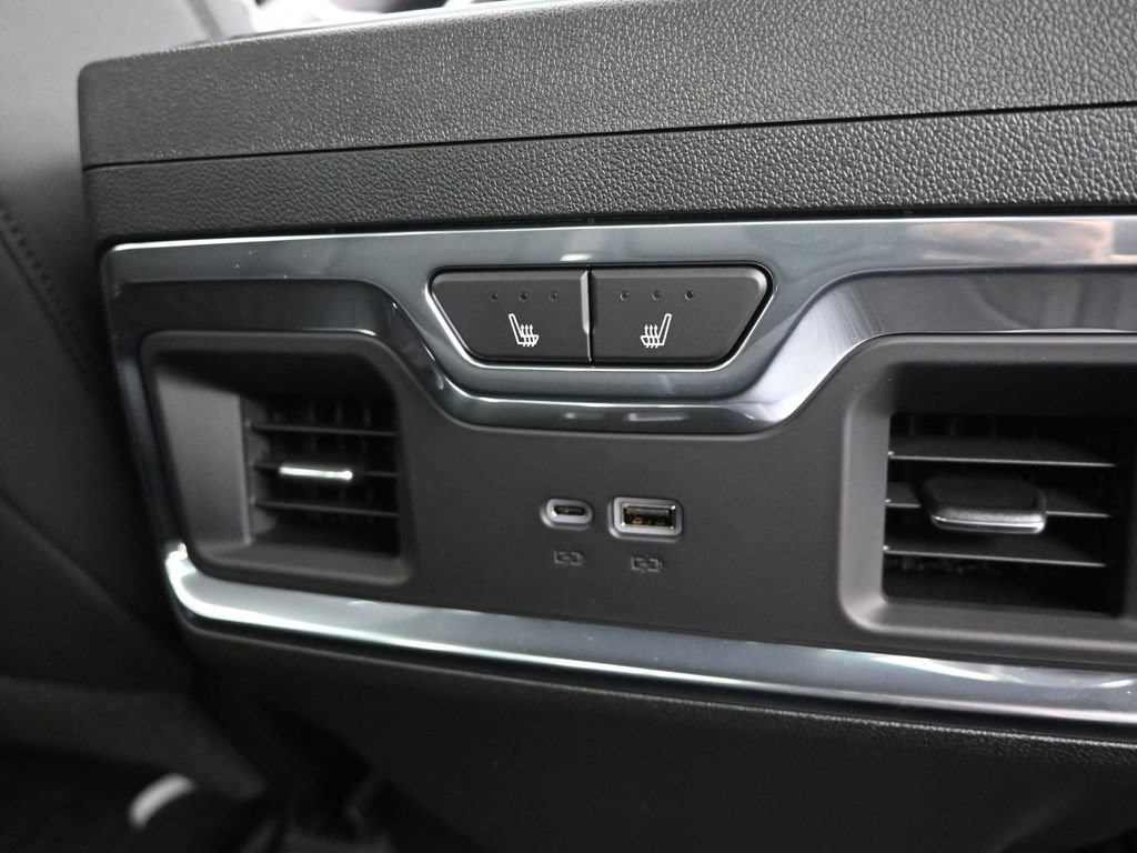 New 2025 GMC Sierra 2500 SLT w/ SLT Premium Package image 9
