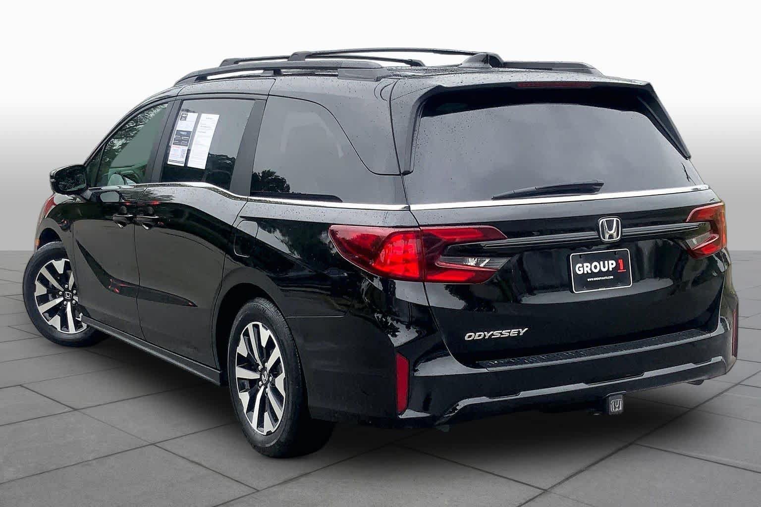 Used 2026 Honda Odyssey EX-L image 11