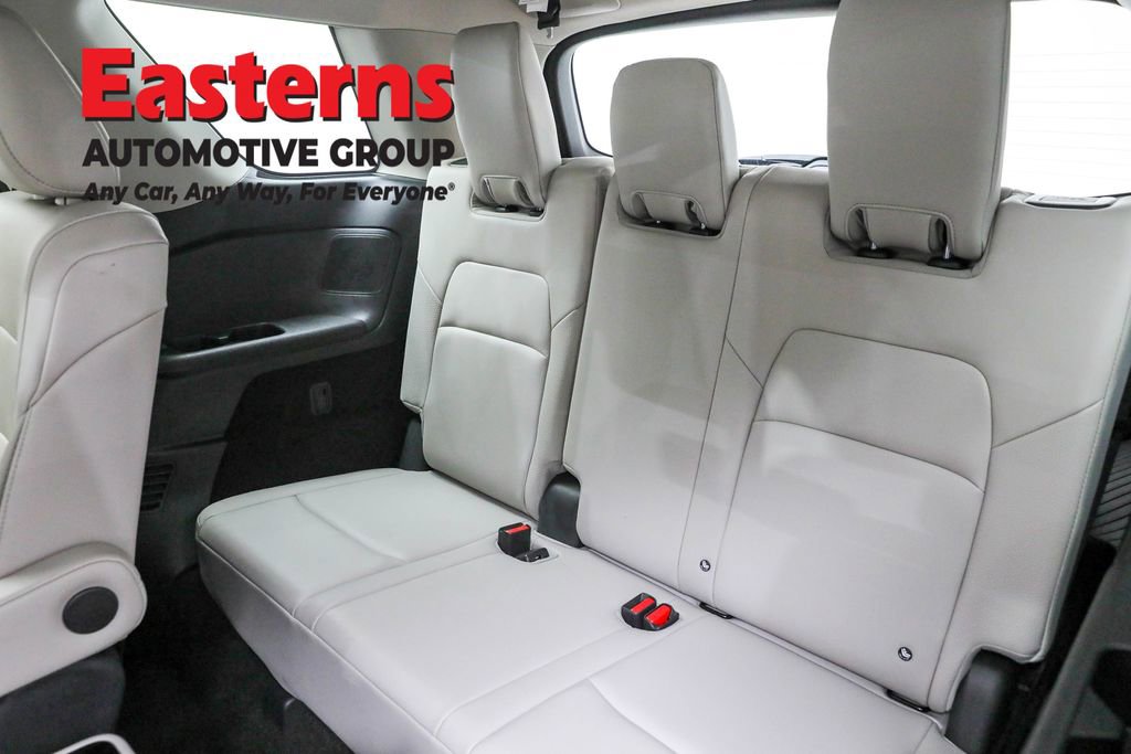 Used 2023 Nissan Pathfinder SL w/ SL Premium Package image 25