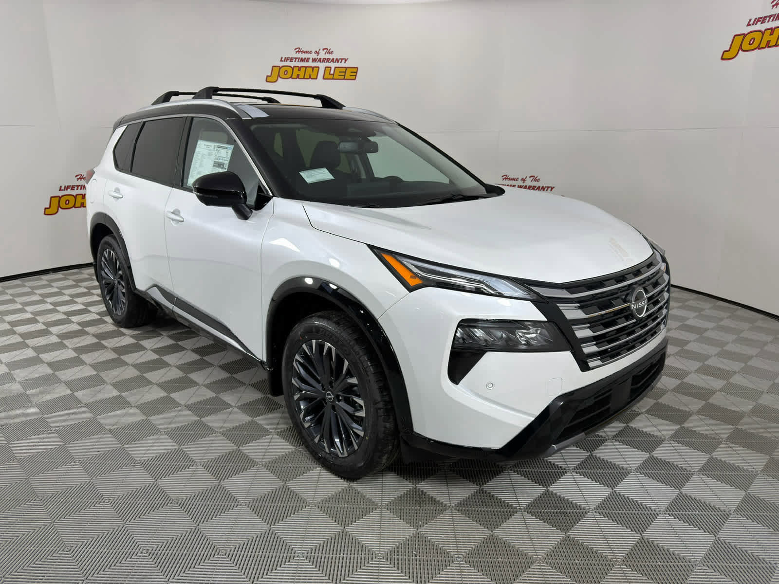 New 2026 Nissan Rogue Platinum image 8