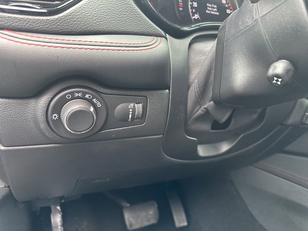 Used 2024 Dodge Durango GT image 32