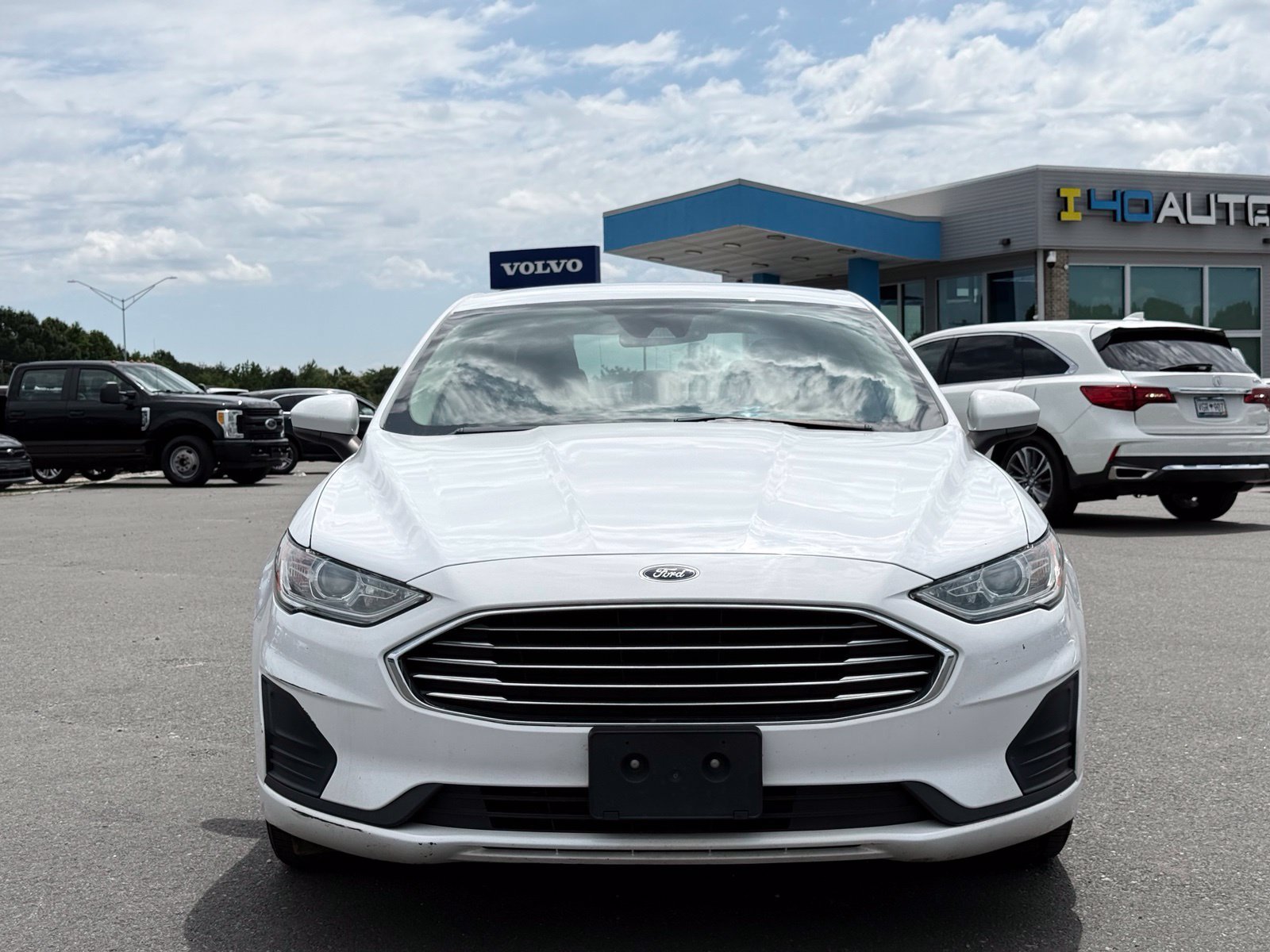Used 2020 Ford Fusion SE FWD image 2