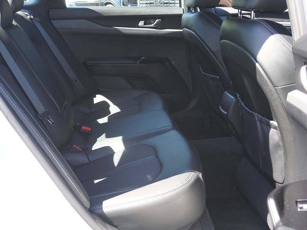 Used 2024 Kia K5 GT-Line AWD/4WD image 33