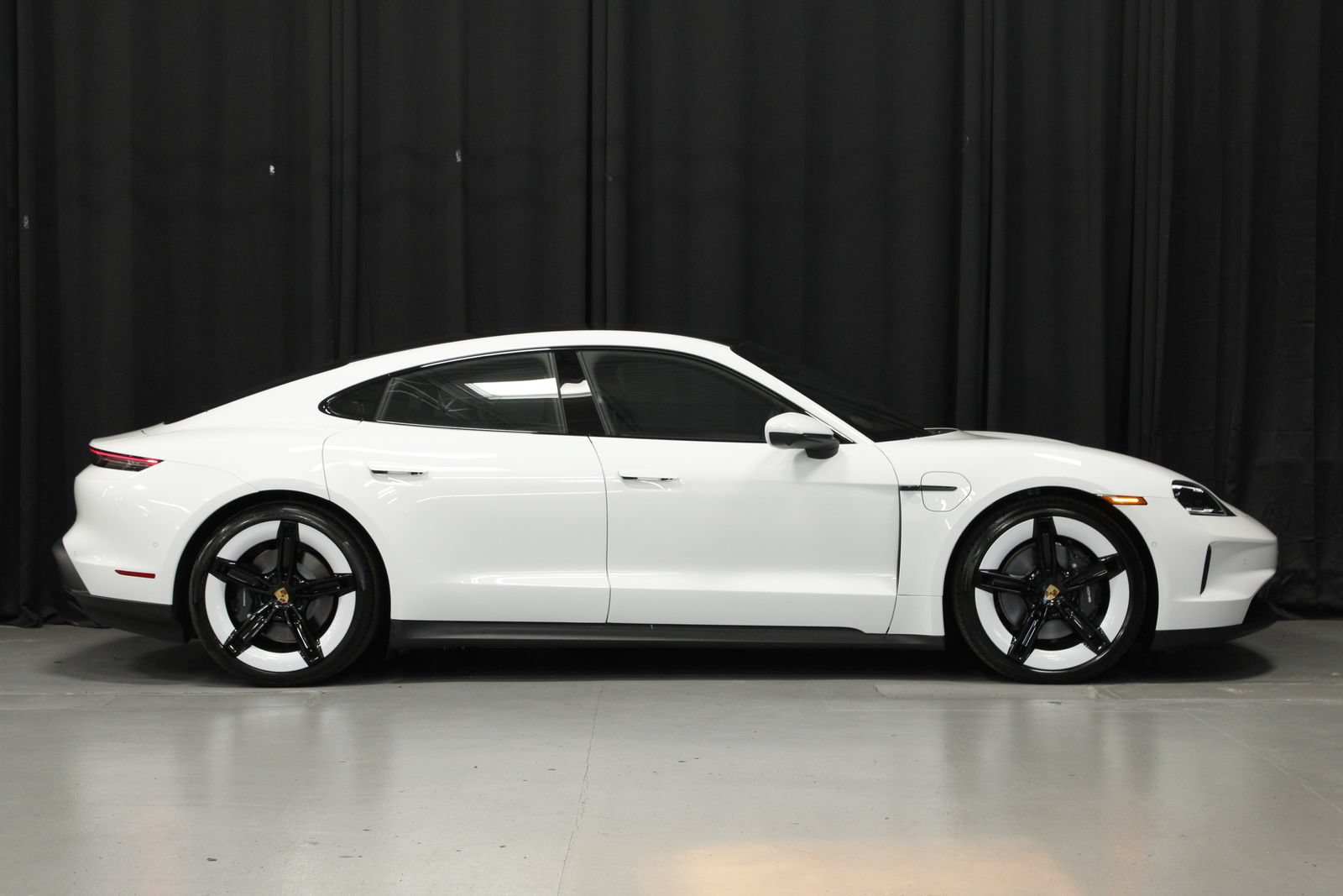 New 2026 Porsche Taycan AWD/4WD image 6