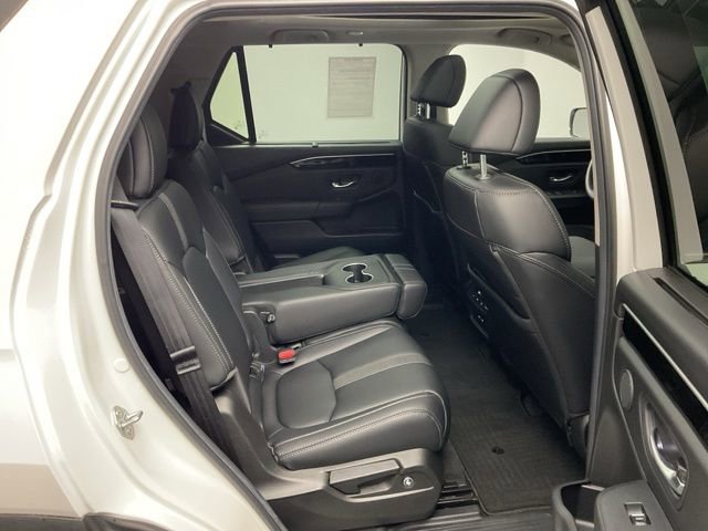 Used 2025 Honda Pilot Touring image 28