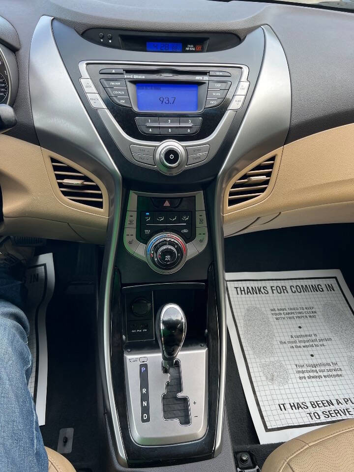Used 2013 Hyundai Elantra Limited FWD image 33