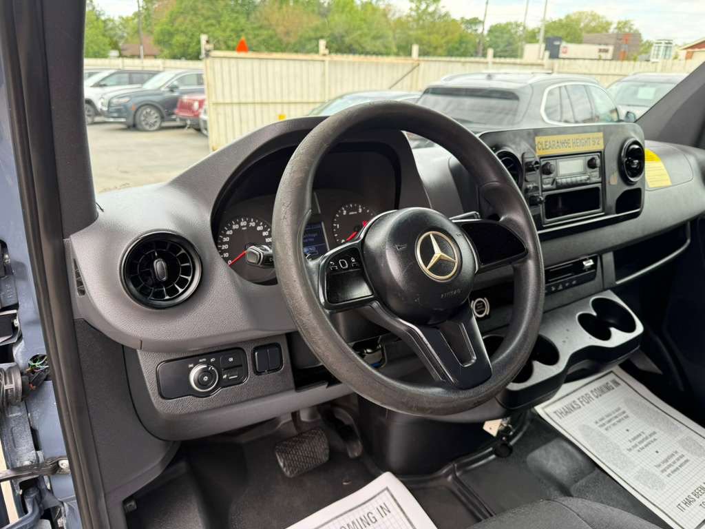 Used 2019 Mercedes-Benz Sprinter 170 image 18