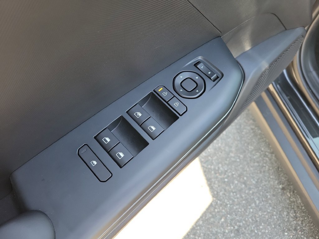 New 2026 Kia K4 FWD image 19