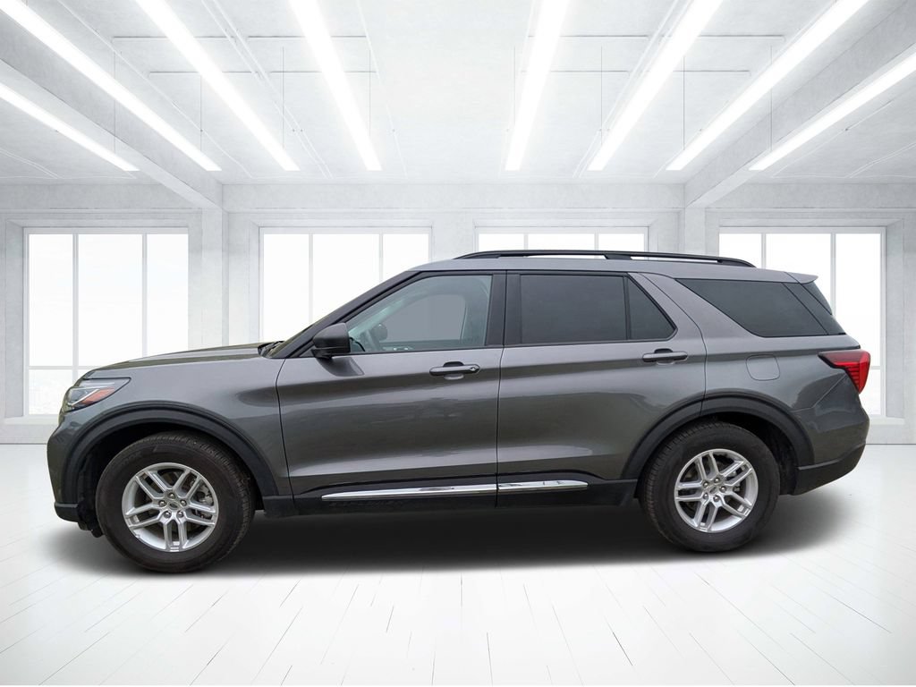 Used 2025 Ford Explorer Active RWD image 6
