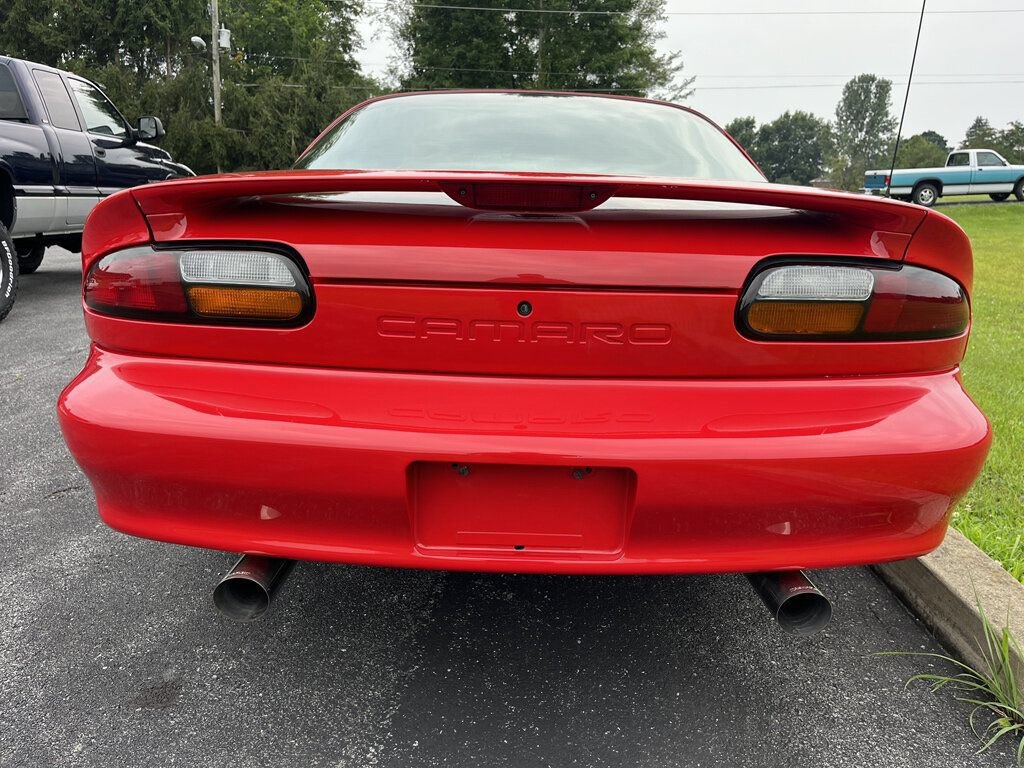 Used 2000 Chevrolet Camaro LT RWD image 8