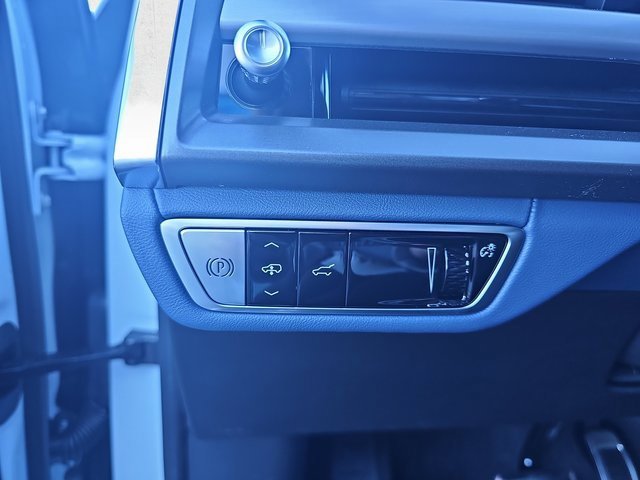 New 2026 Cadillac Vistiq Premium Luxury w/ LPO, Floor Liner Package image 27