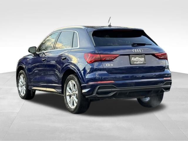 Certified 2025 Audi Q3 2.0T Premium w/ Convenience Package image 5