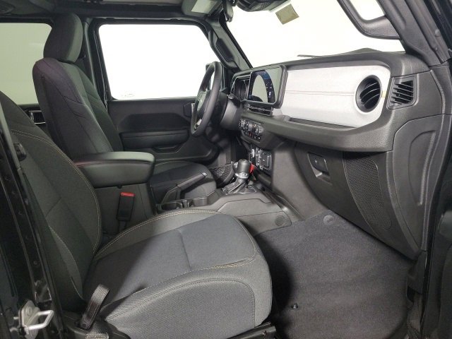 Certified 2024 Jeep Wrangler Sport S image 34