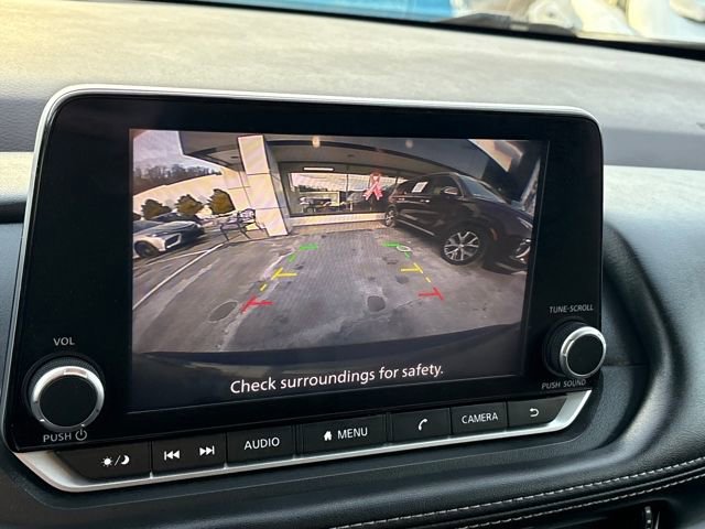 Certified 2022 Nissan Rogue SV image 14