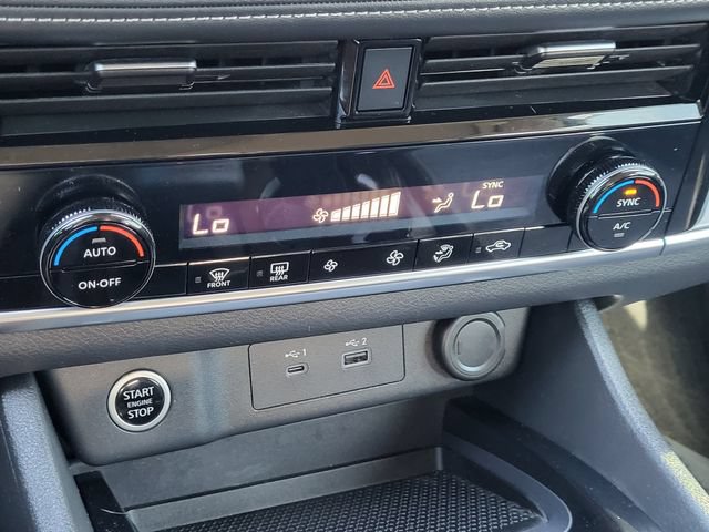Certified 2022 Nissan Rogue SV AWD/4WD image 12