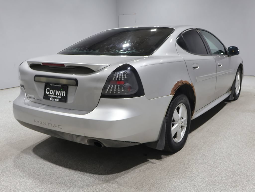 Used 2008 Pontiac Grand Prix FWD image 11