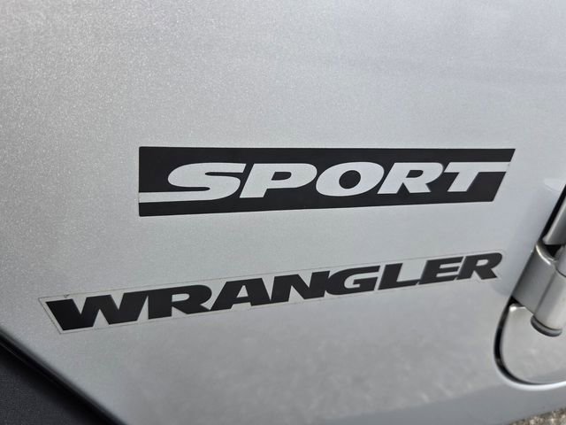 Used 2012 Jeep Wrangler Sport AWD/4WD image 18