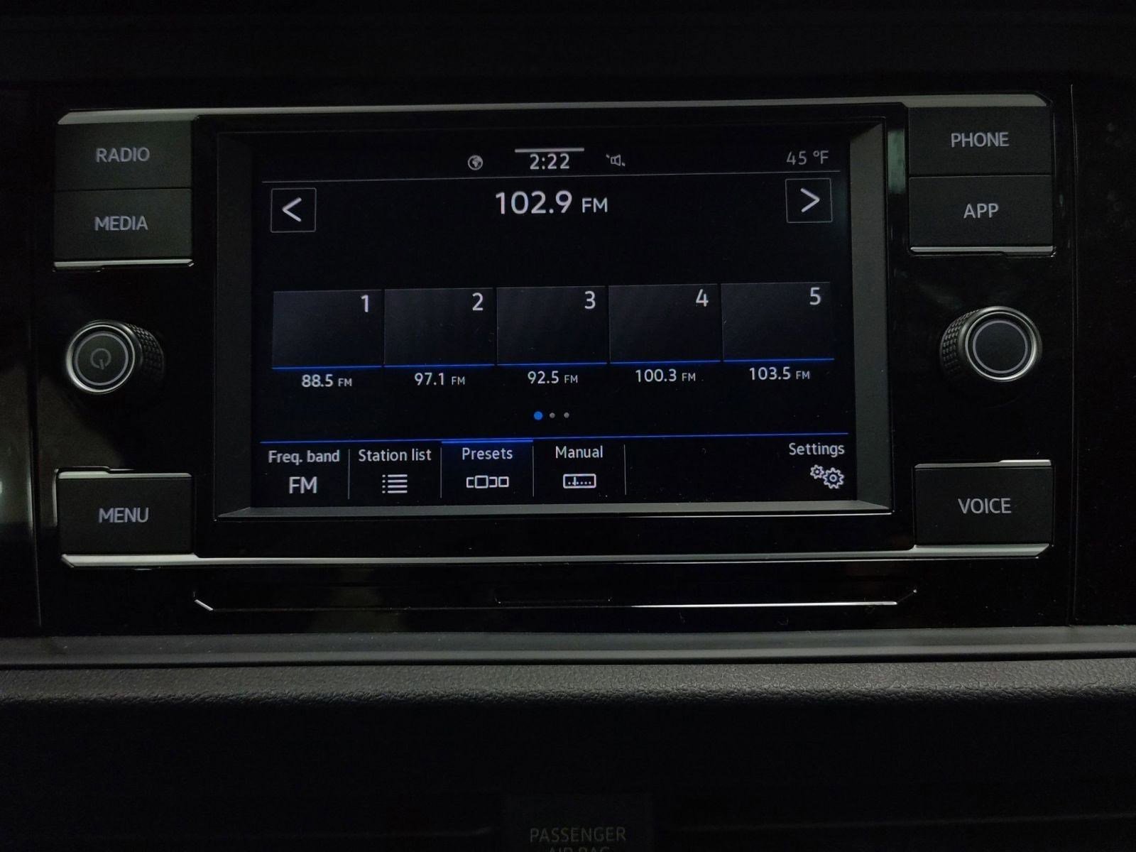 Used 2022 Volkswagen Jetta SE image 20