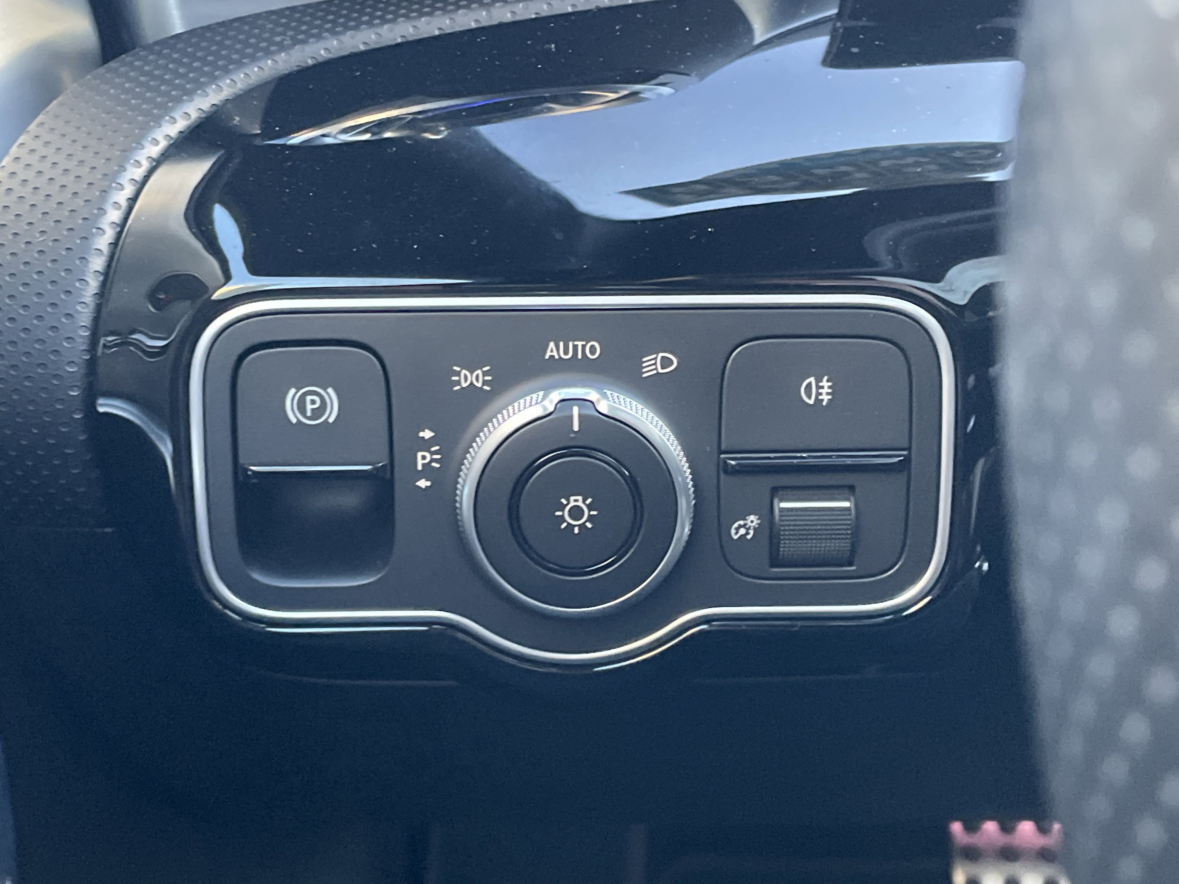 Certified 2025 Mercedes-Benz CLA 250 4MATIC image 23
