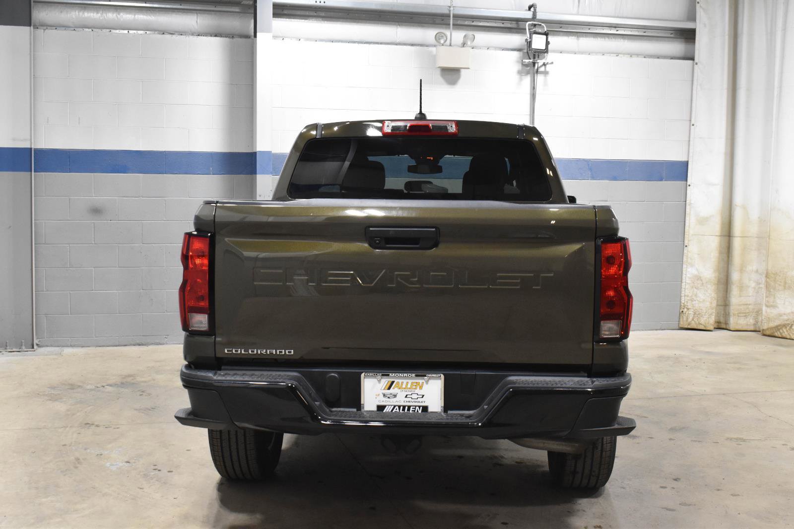 Used 2023 Chevrolet Colorado W/T RWD image 24