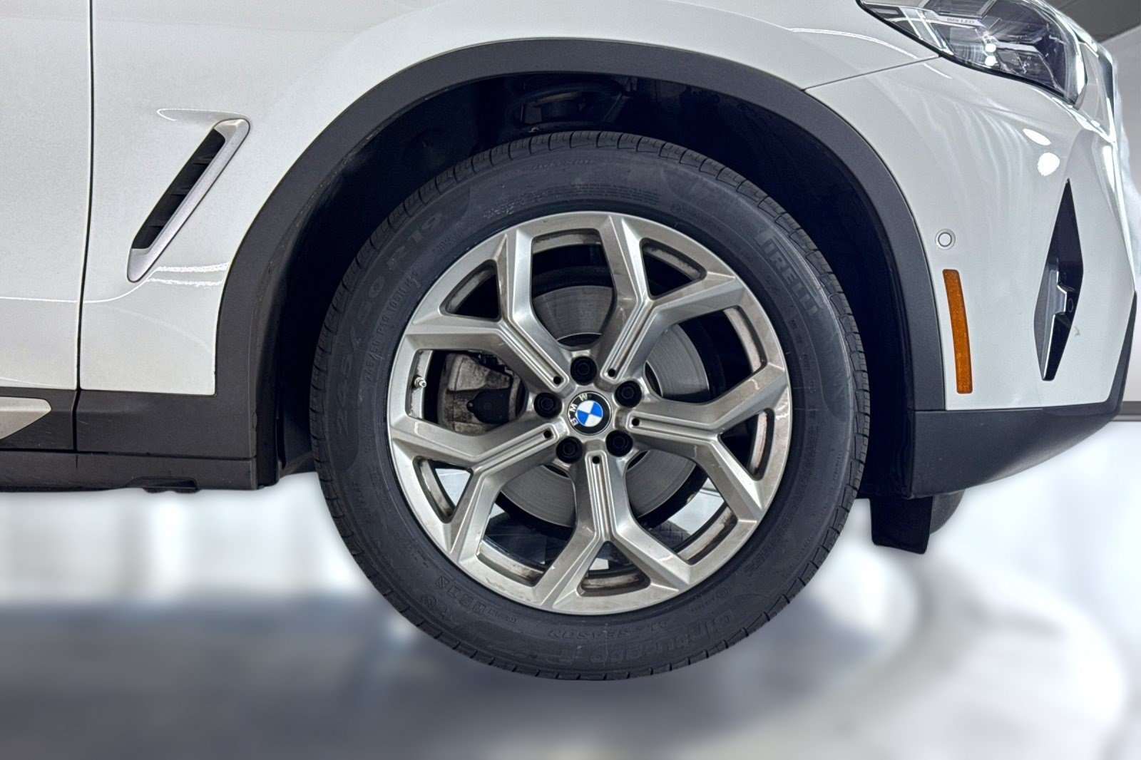 Used 2024 BMW X3 sDrive30i w/ Convenience Package RWD image 12