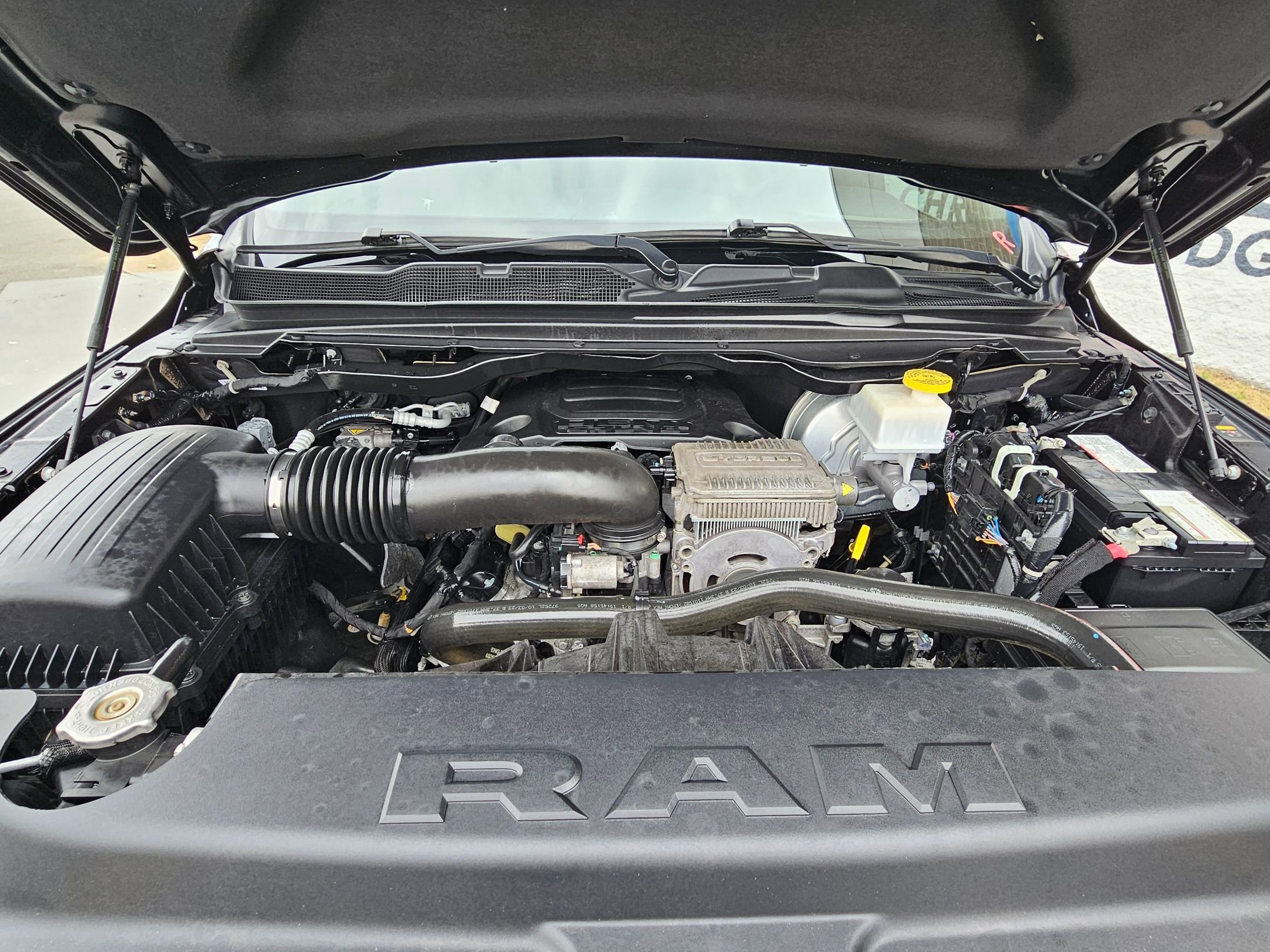 Used 2024 RAM 1500 Limited image 31