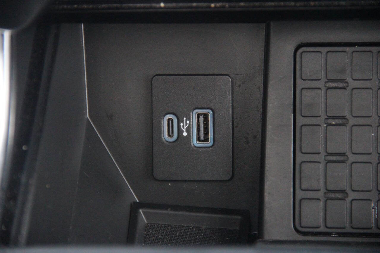 Certified 2023 Ford F150 Platinum w/ Equipment Group 701A High image 26