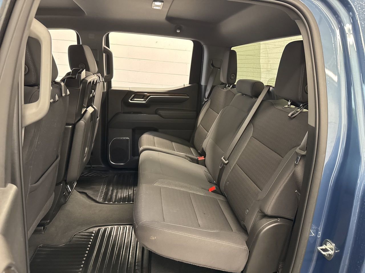 Used 2024 Chevrolet Silverado 1500 LT image 36