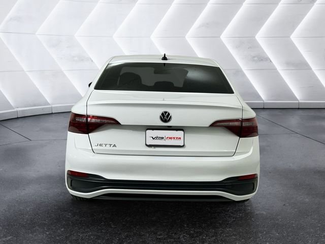Used 2022 Volkswagen Jetta Sport image 5