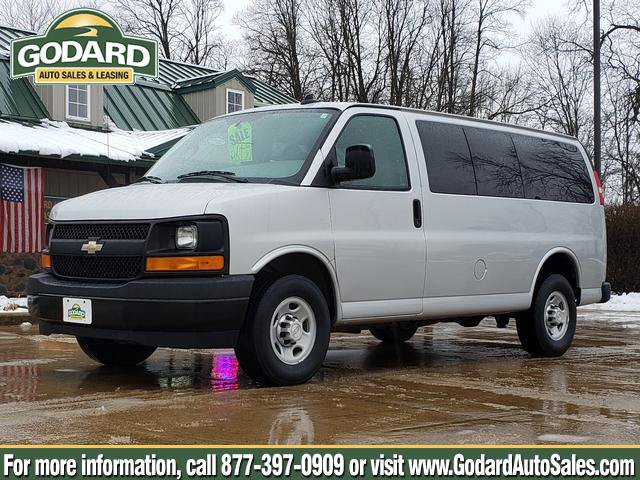 Used 2017 Chevrolet Express 2500 LS RWD image 1