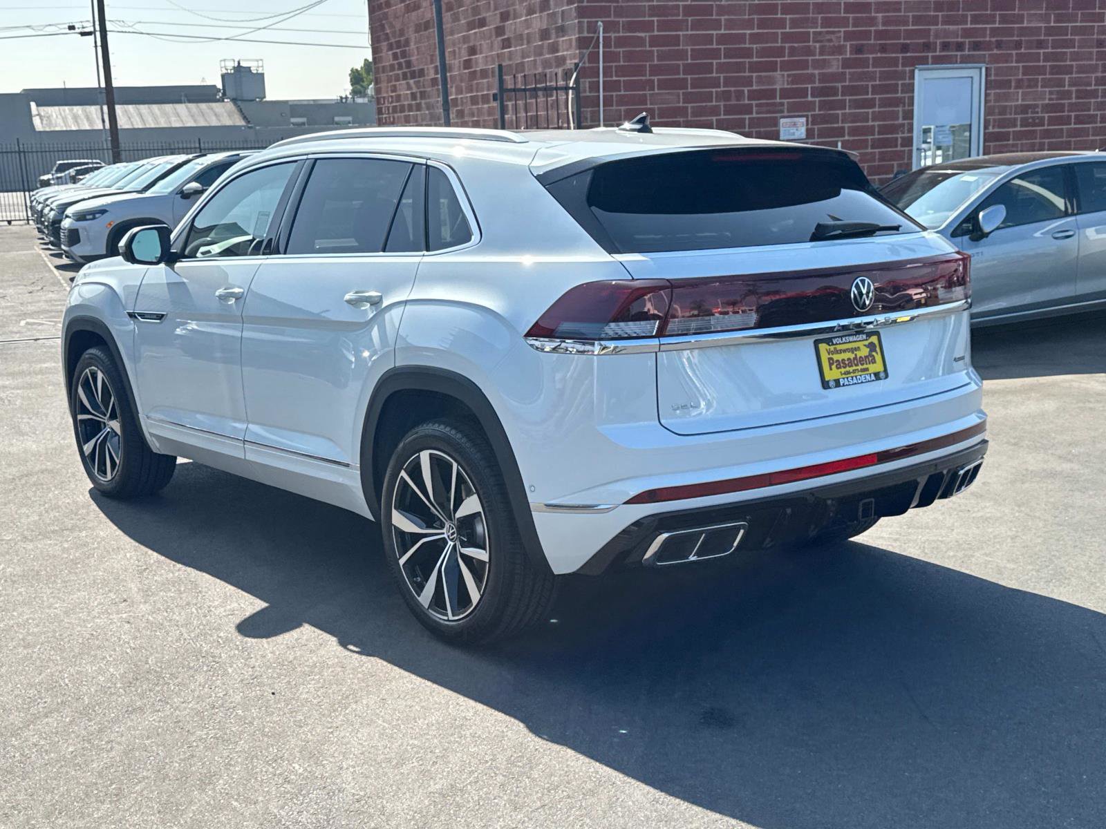 New 2025 Volkswagen Atlas Cross Sport SEL Premium R-Line image 4