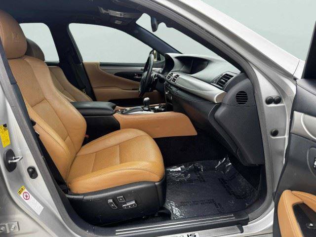 Used 2014 Lexus LS 460 w/ F Sport Package RWD image 53