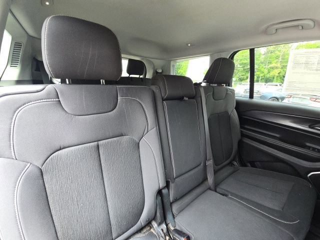 Used 2022 Jeep Grand Cherokee L Laredo w/ Luxury Tech Group I RWD image 16