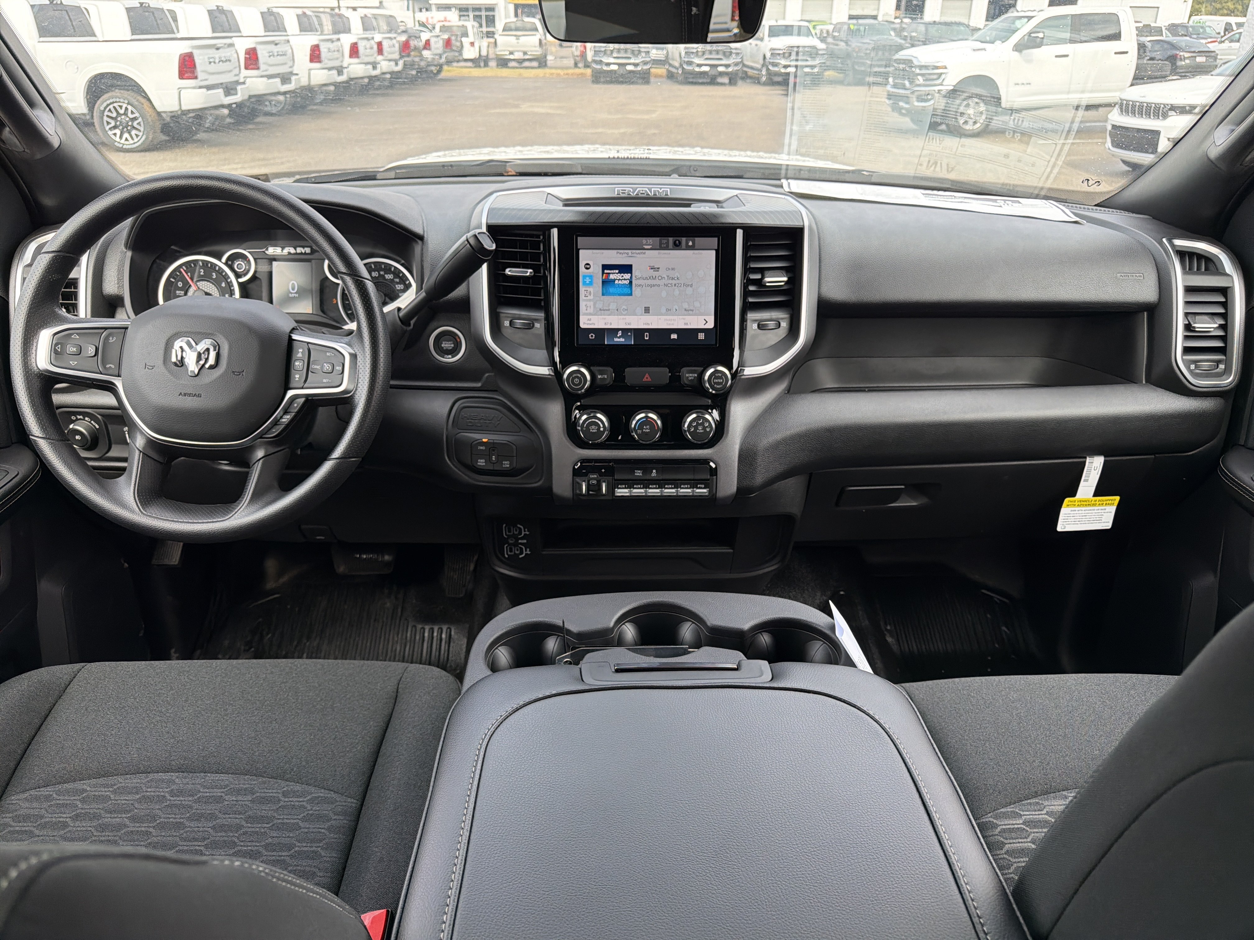 Used 2025 RAM 3500 Big Horn AWD/4WD image 17