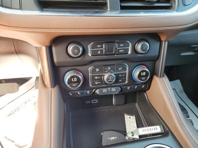 Used 2024 Chevrolet Tahoe High Country AWD/4WD image 30