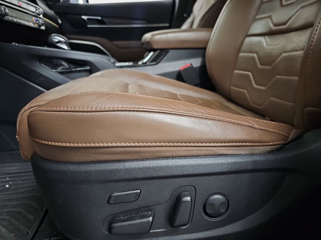 Used 2021 Kia Telluride SX w/ SX Prestige Package AWD/4WD image 29