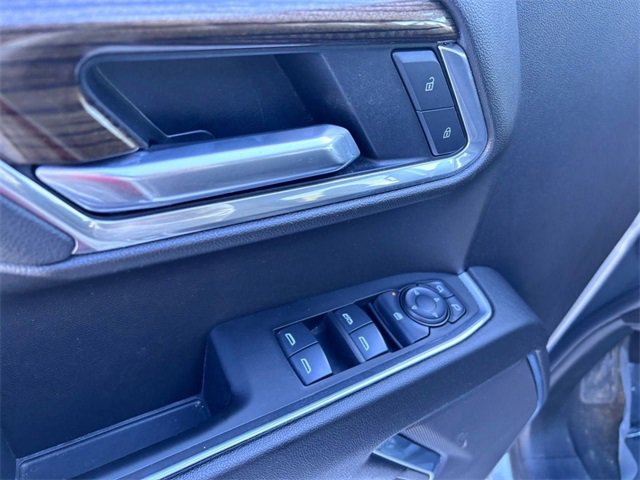 Used 2025 Chevrolet Silverado 1500 LT image 13
